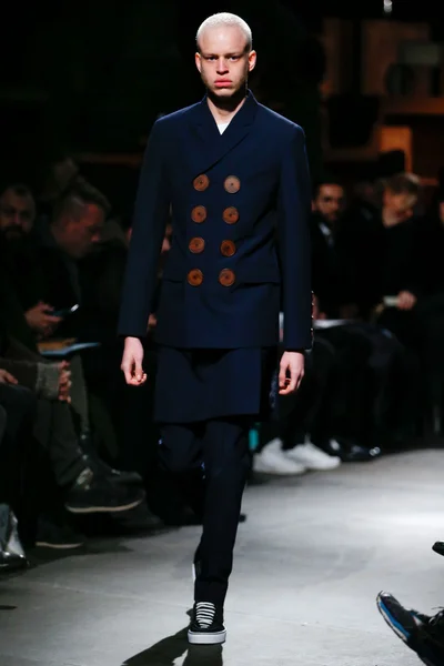 Look 2